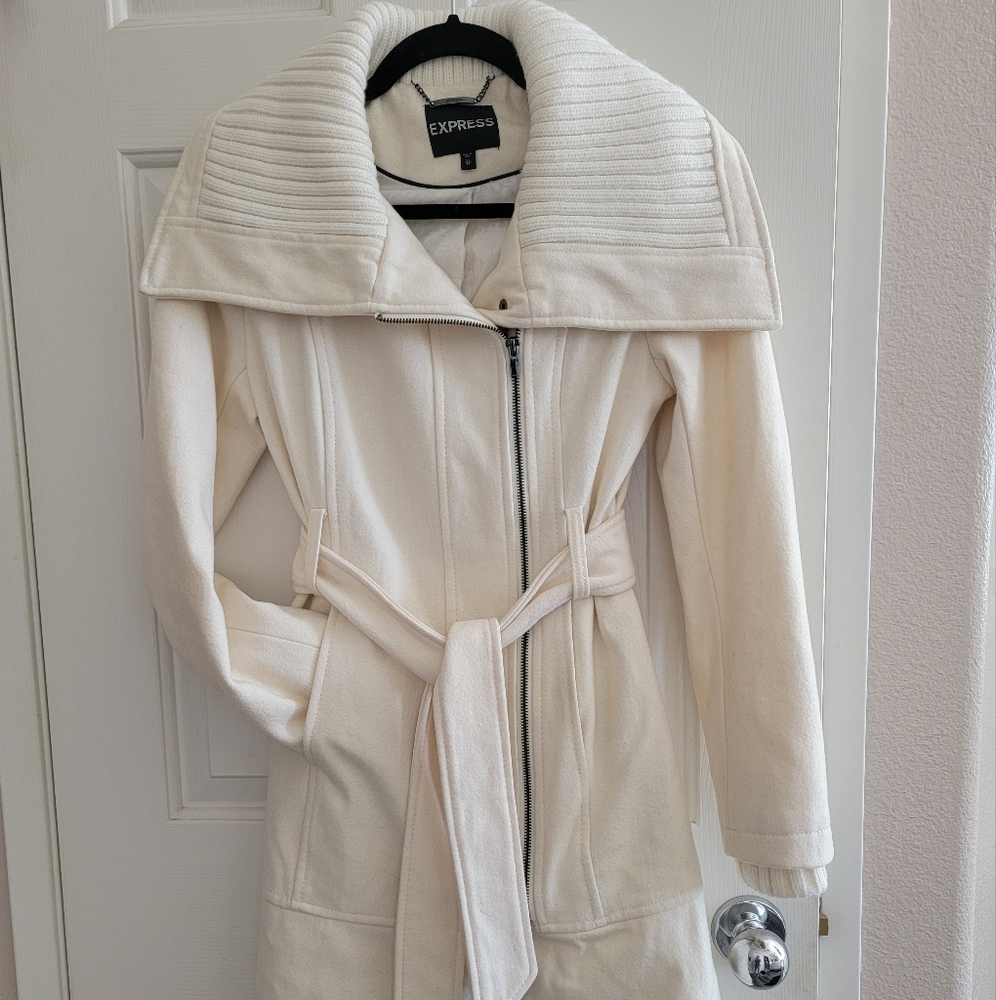 Express Coat - Picture 1 of 4